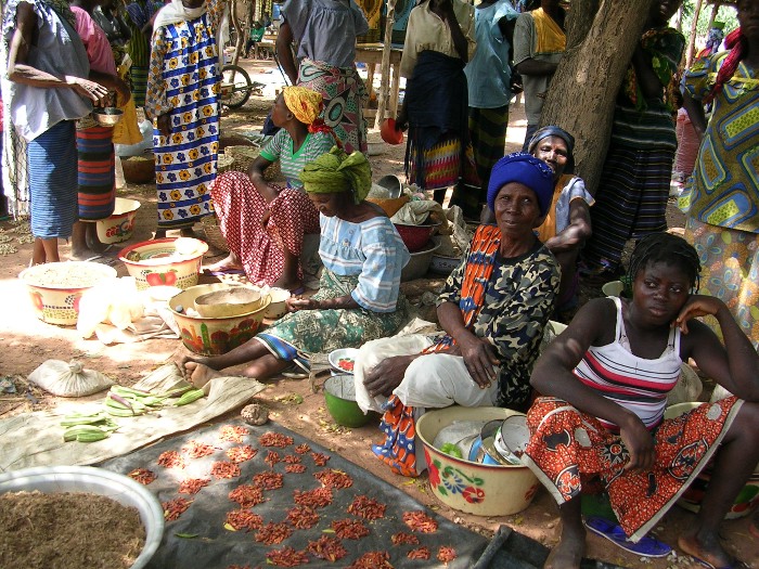 Des femmes dans le marché