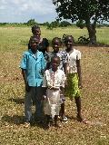 Des jeunes Burkinabés