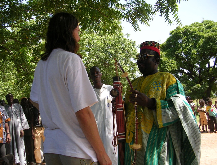 The district chief offering an arc to Guy