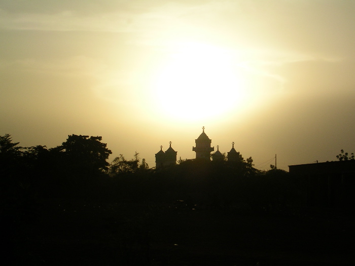 Mosquée au coucher du soleil