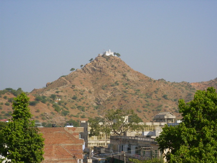 Colline du Mochni Temple