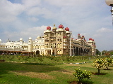 The palace seen from the side