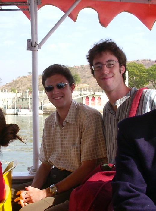 Thimo & Gaël in a boat