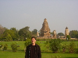 Thimo devant le Chitragupta Temple