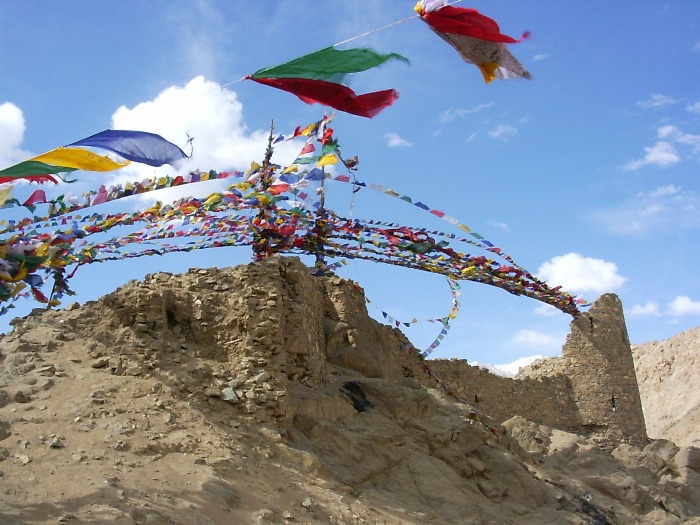 Fort en ruine à côté du gompa