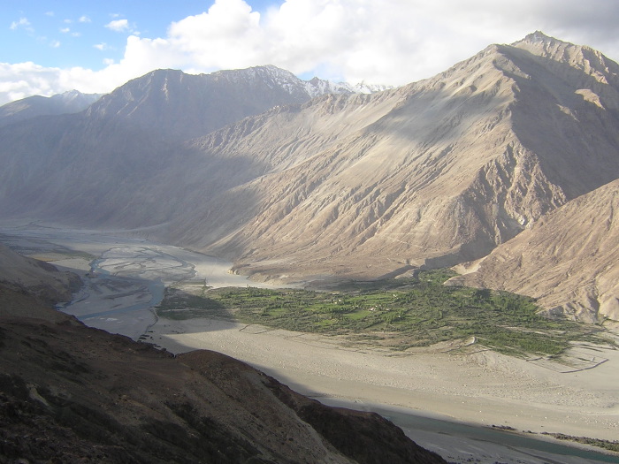 Arrivée dans la Nubra Valley (vallée verte)