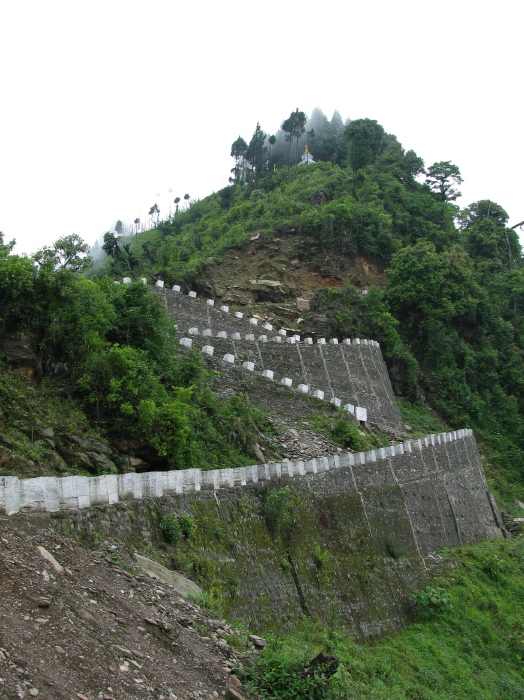 Chemin pour le monastère Sangachoeling