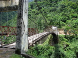 Un pont suspendu