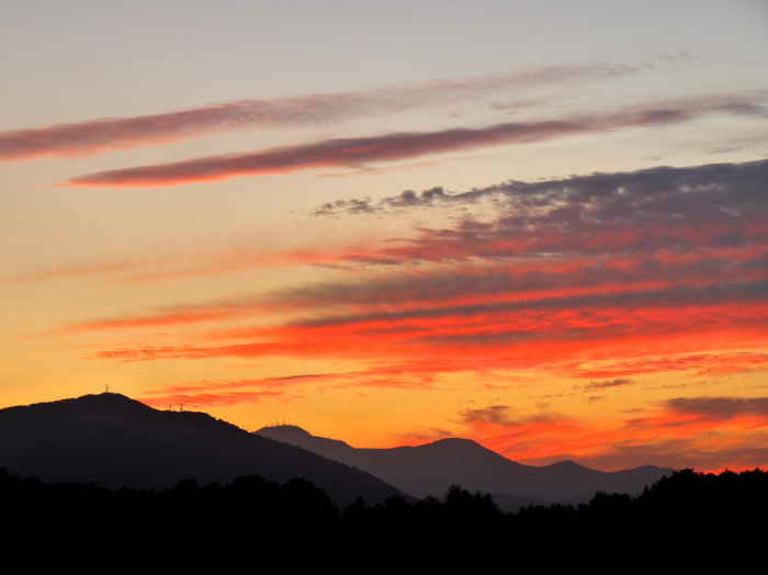 Coucher de soleil sur les collines de Sapporo