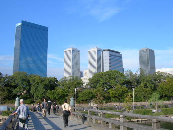 Vue sur un quartier moderne d'Osaka