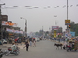 An avenue at the entry of Lahore